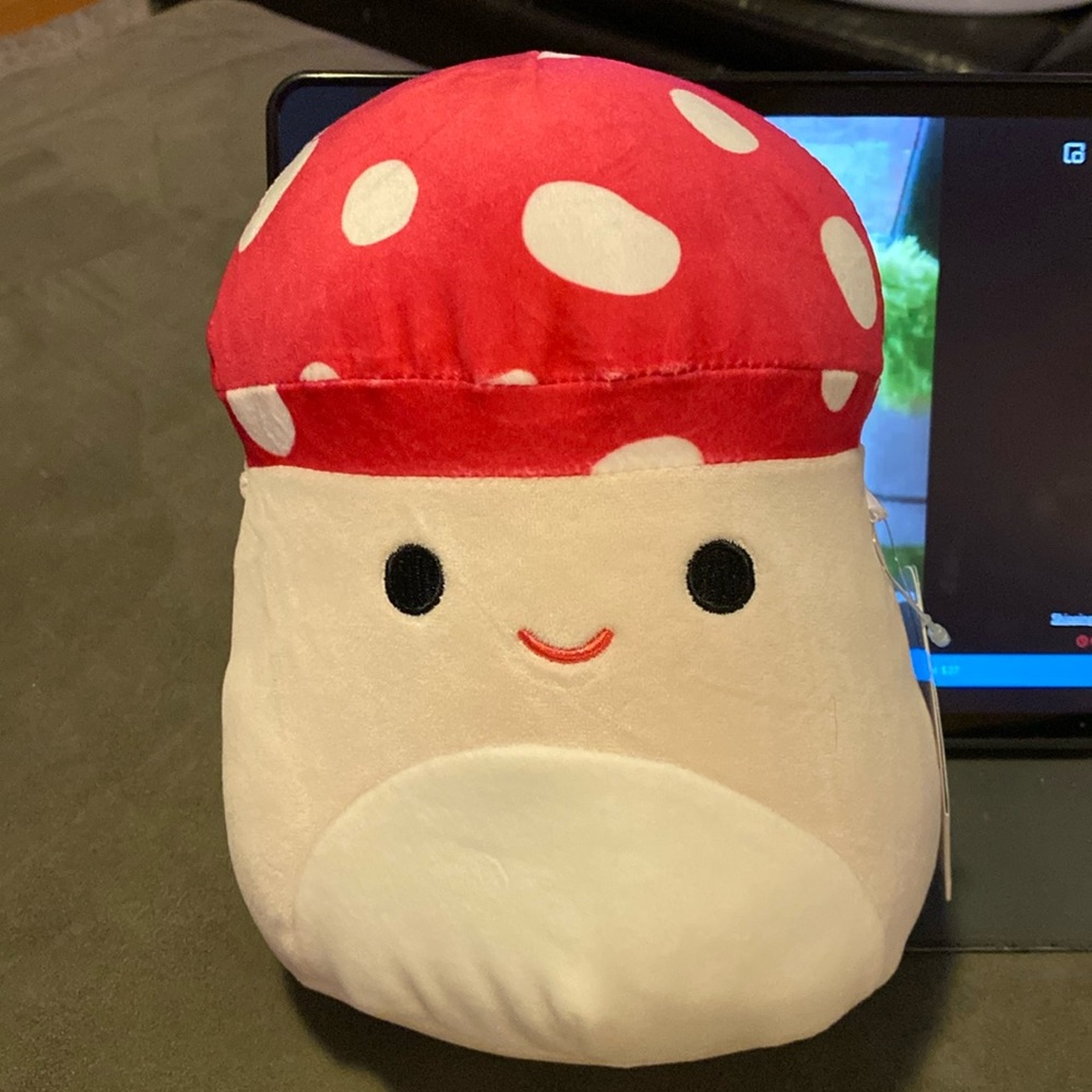 Squishmallows malcolm the mushroom